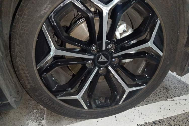Used Deepal L07 2024 230Max Qiankun Intelligent Driving ADS SE Range-Extended Version Right Front Wheel Hub