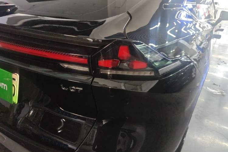 Used Deepal L07 2024 230Max Range-Extended Version Right Rear Taillight