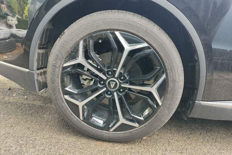 Used Deepal L07 2024 230Max Range-Extended Version Right Rear Wheel Hub