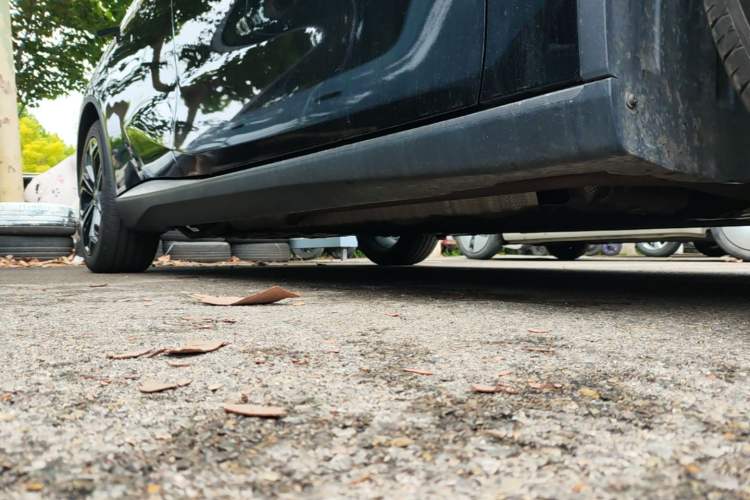 Used Deepal L07 2024 230Max Range-Extended Version Right Side Sill