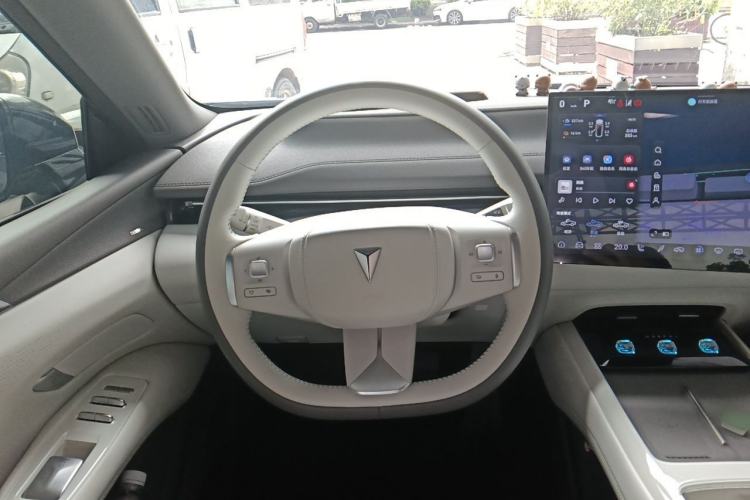 Used Deepal L07 2024 230Max Range-Extended Version Steering Wheel
