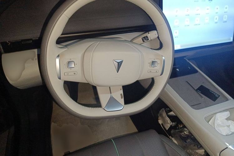 Used Deepal L07 2024 230Max Qiankun Intelligent Driving ADS SE Range-Extended Version Steering Wheel