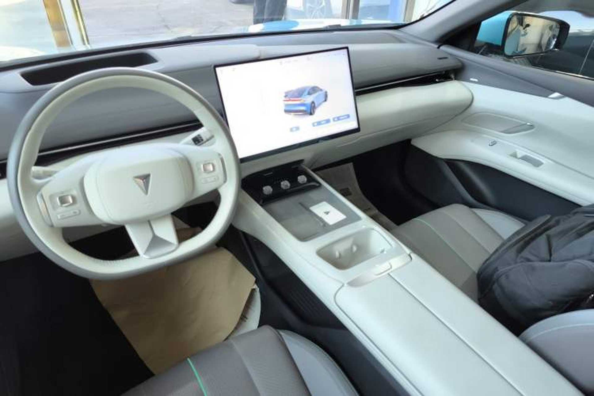 Used Deepal L07 2024 230Max Qiankun Intelligent Driving ADS SE Range-Extended Version Audio And AC Panel