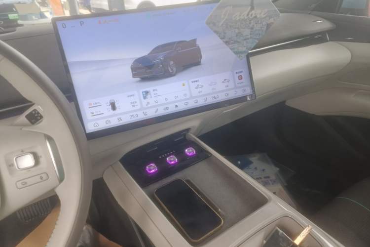 Used Deepal L07 2024 230Max Qiankun Intelligent Driving ADS SE Range-Extended Version Audio And AC Panel