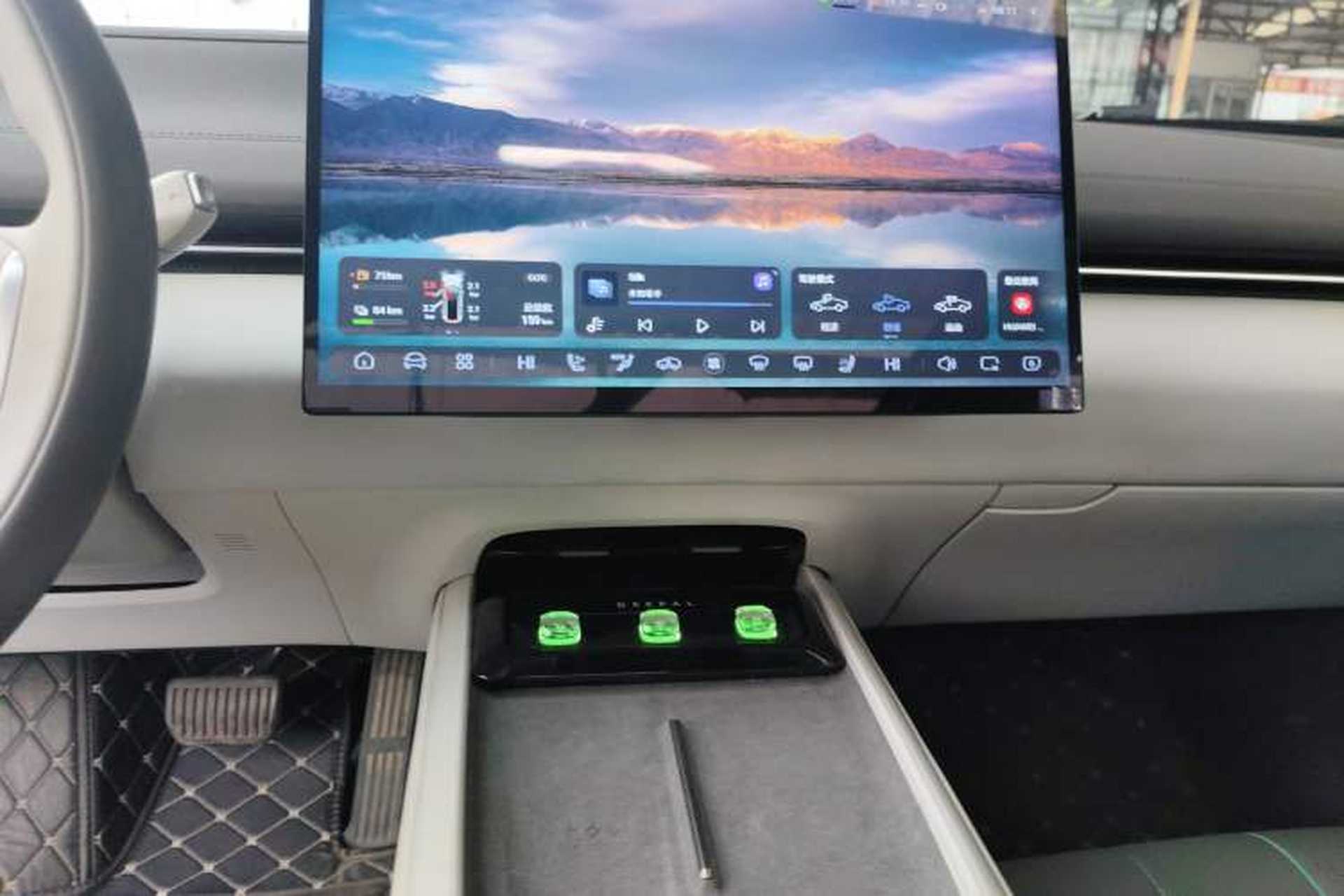 Used Deepal L07 2024 230Max Qiankun Intelligent Driving ADS SE Range-Extended Version Audio And AC Panel