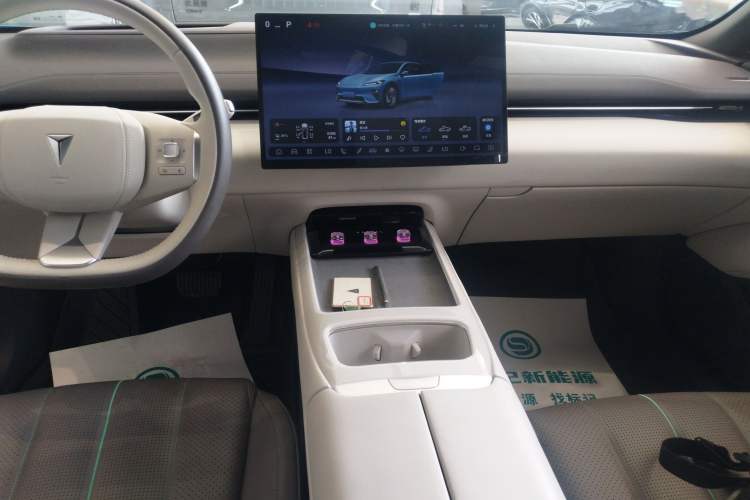 Used Deepal L07 2024 230Max Qiankun Intelligent Driving ADS SE Range-Extended Version Audio And AC Panel