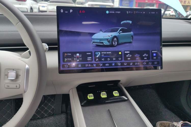 Used Deepal L07 2024 230Max Qiankun Intelligent Driving ADS SE Range-Extended Version Audio And AC Panel