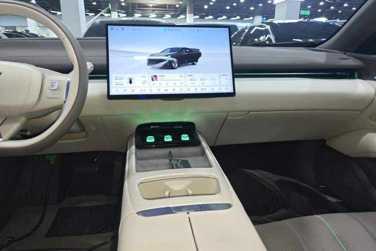 Used Deepal L07 2024 230Max Qiankun Intelligent Driving ADS SE Range-Extended Version Audio And AC Panel
