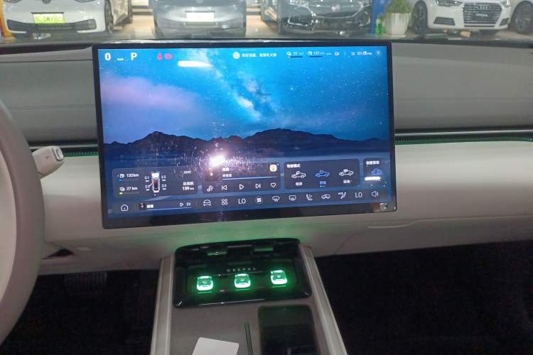 Used Deepal L07 2024 230Max Range-Extended Version Audio And AC Panel