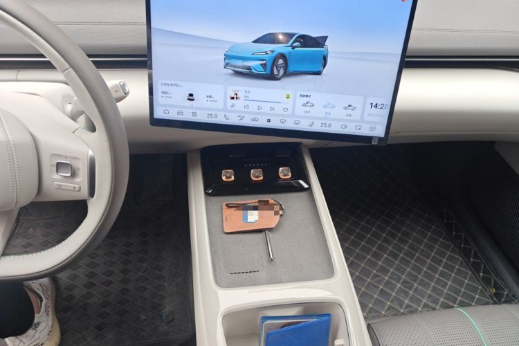 Used Deepal L07 2024 230Max Qiankun Intelligent Driving ADS SE Range-Extended Version Audio And AC Panel