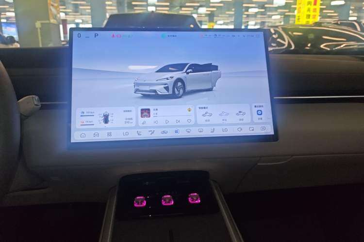 Used Deepal L07 2024 230Max Qiankun Intelligent Driving ADS SE Range-Extended Version Audio And AC Panel
