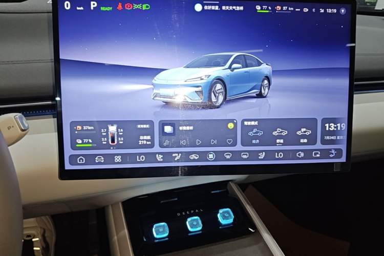 Used Deepal L07 2024 230Max Qiankun Intelligent Driving ADS SE Range-Extended Version Audio And AC Panel