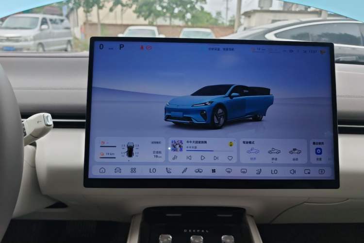 Used Deepal L07 2024 230Max Qiankun Intelligent Driving ADS SE Range-Extended Version Audio And AC Panel