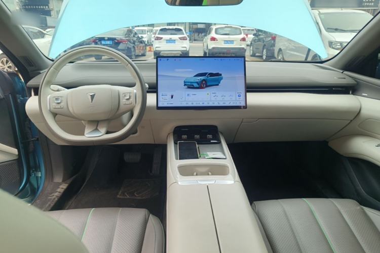 Used Deepal L07 2024 230Max Qiankun Intelligent Driving ADS SE Range-Extended Version Center Console