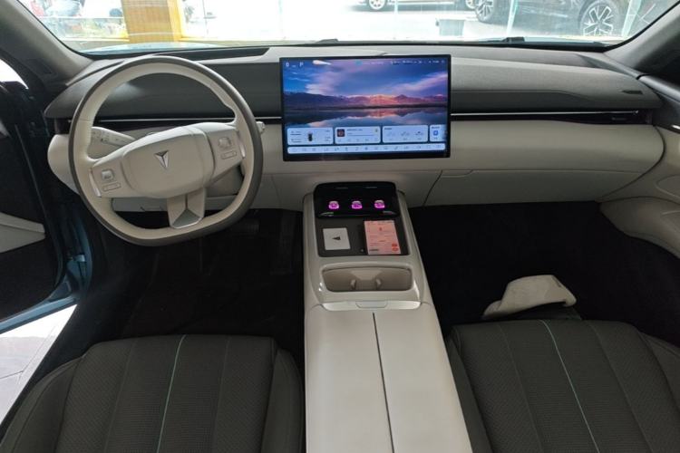 Used Deepal L07 2024 230Max Qiankun Intelligent Driving ADS SE Range-Extended Version Center Console