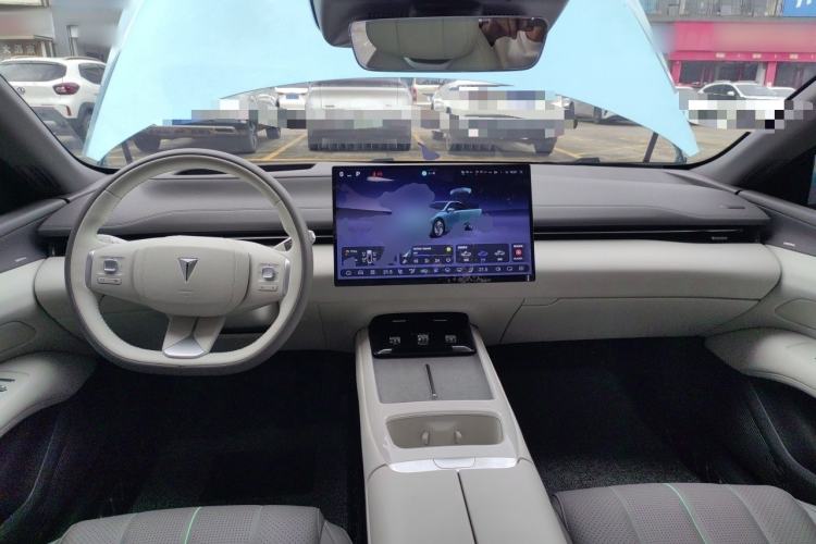 Used Deepal L07 2024 230Max Qiankun Intelligent Driving ADS SE Range-Extended Version Center Console