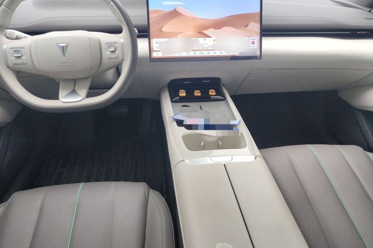 Used Deepal L07 2024 230Max Qiankun Intelligent Driving ADS SE Range-Extended Version Center Console