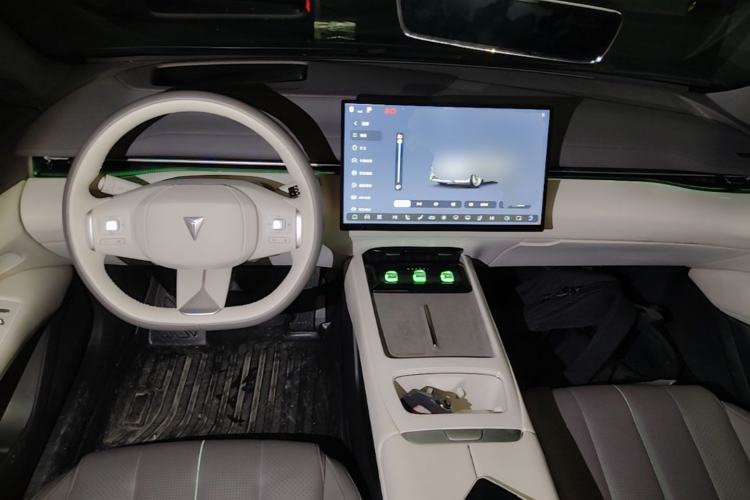 Used Deepal L07 2024 230Max Qiankun Intelligent Driving ADS SE Range-Extended Version Center Console
