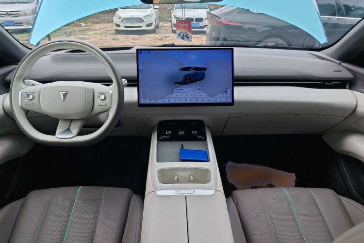 Used Deepal L07 2024 230Max Qiankun Intelligent Driving ADS SE Range-Extended Version Center Console