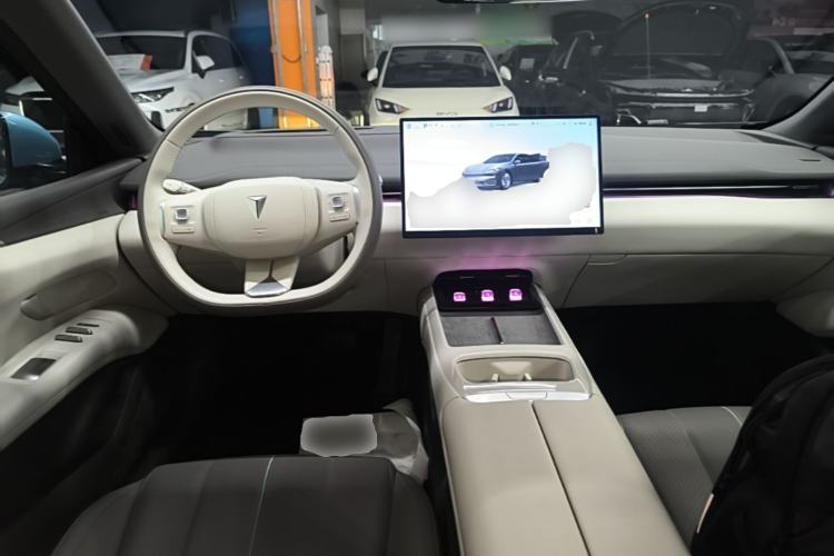 Used Deepal L07 2024 230Max Qiankun Intelligent Driving ADS SE Range-Extended Version Center Console