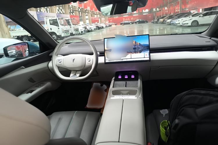 Used Deepal L07 2024 230Max Qiankun Intelligent Driving ADS SE Range-Extended Version Center Console