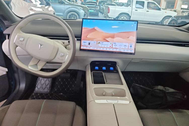 Used Deepal L07 2024 230Max Qiankun Intelligent Driving ADS SE Range-Extended Version Center Console