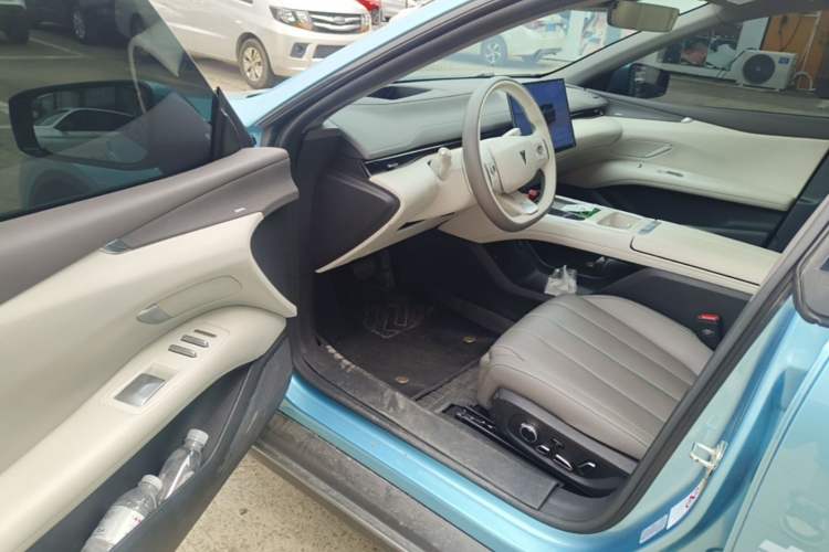 Used Deepal L07 2024 230Max Qiankun Intelligent Driving ADS SE Range-Extended Version Driver Seat