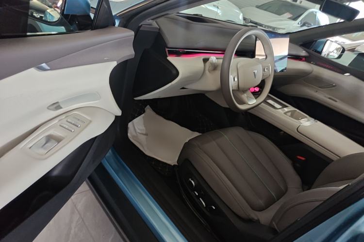 Used Deepal L07 2024 230Max Qiankun Intelligent Driving ADS SE Range-Extended Version Driver Seat