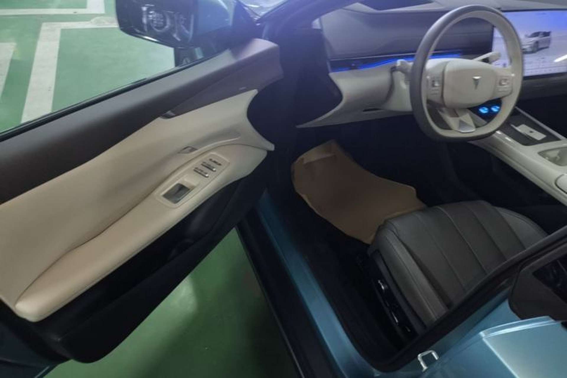 Used Deepal L07 2024 230Max Range-Extended Version Driver Seat