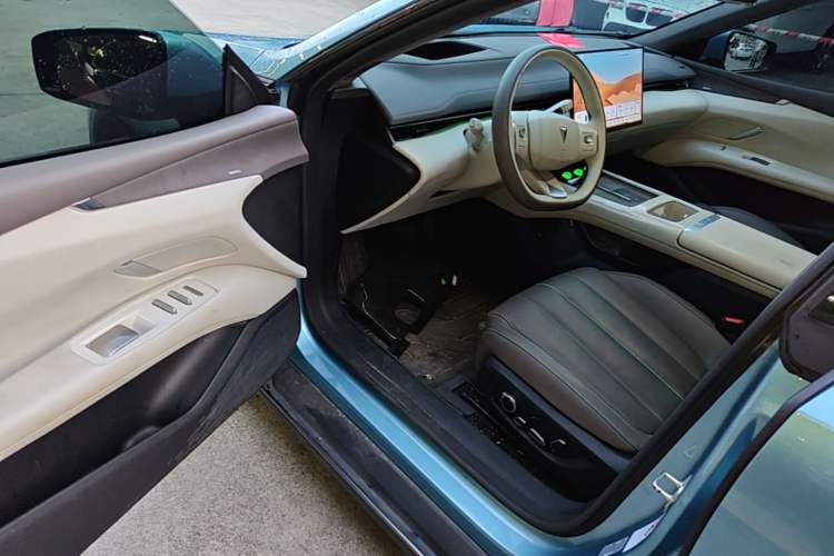 Used Deepal L07 2024 230Max Qiankun Intelligent Driving ADS SE Range-Extended Version Driver Seat