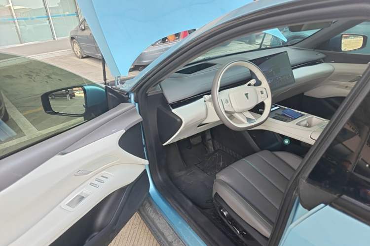 Used Deepal L07 2024 230Max Qiankun Intelligent Driving ADS SE Range-Extended Version Driver Seat