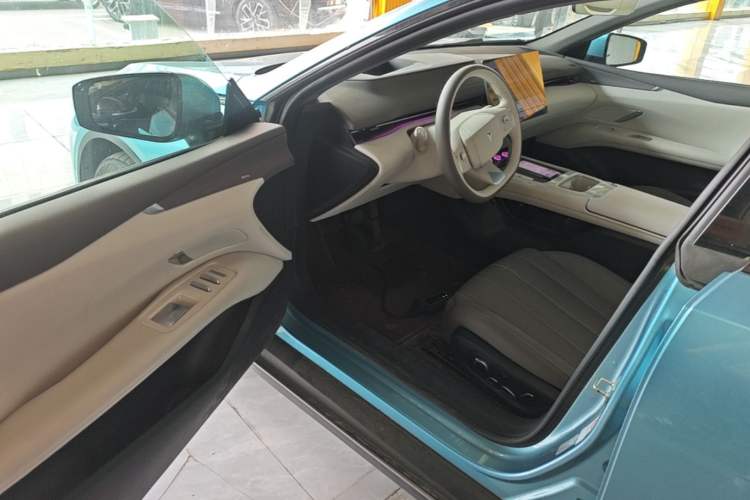 Used Deepal L07 2024 230Max Qiankun Intelligent Driving ADS SE Range-Extended Version Driver Seat