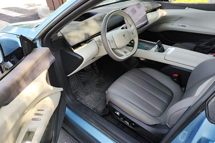 Used Deepal L07 2024 230Max Qiankun Intelligent Driving ADS SE Range-Extended Version Driver Seat