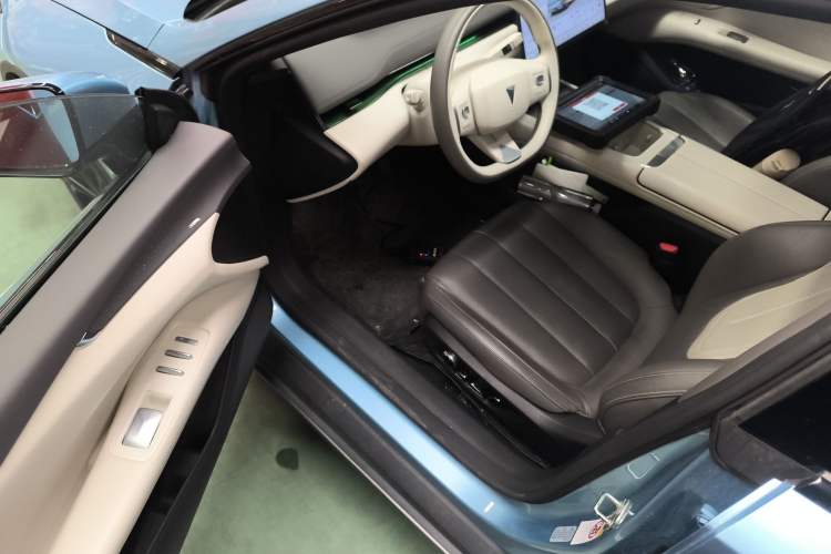 Used Deepal L07 2024 230Max Qiankun Intelligent Driving ADS SE Range-Extended Version Driver Seat