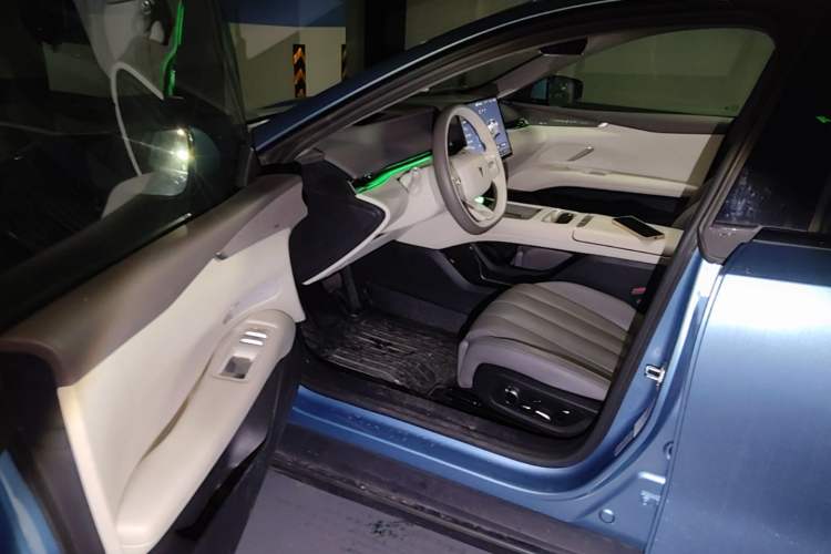 Used Deepal L07 2024 230Max Qiankun Intelligent Driving ADS SE Range-Extended Version Driver Seat
