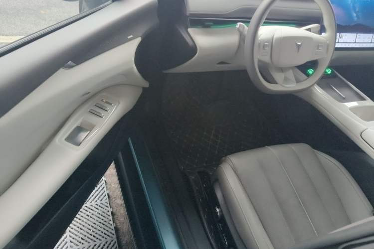 Used Deepal L07 2024 230Max Qiankun Intelligent Driving ADS SE Range-Extended Version Driver Seat