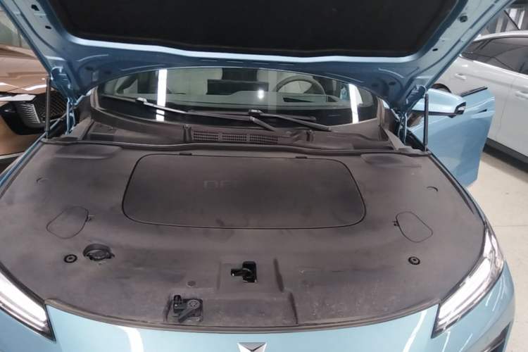 Used Deepal L07 2024 230Max Qiankun Intelligent Driving ADS SE Range-Extended Version Engine Bay