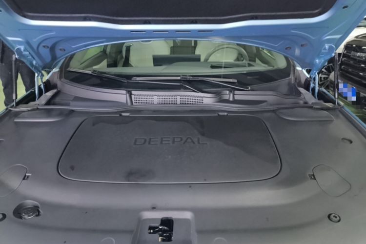 Used Deepal L07 2024 230Max Range-Extended Version Engine Bay
