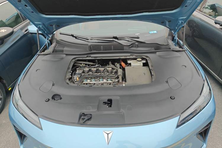 Used Deepal L07 2024 230Max Qiankun Intelligent Driving ADS SE Range-Extended Version Engine Bay