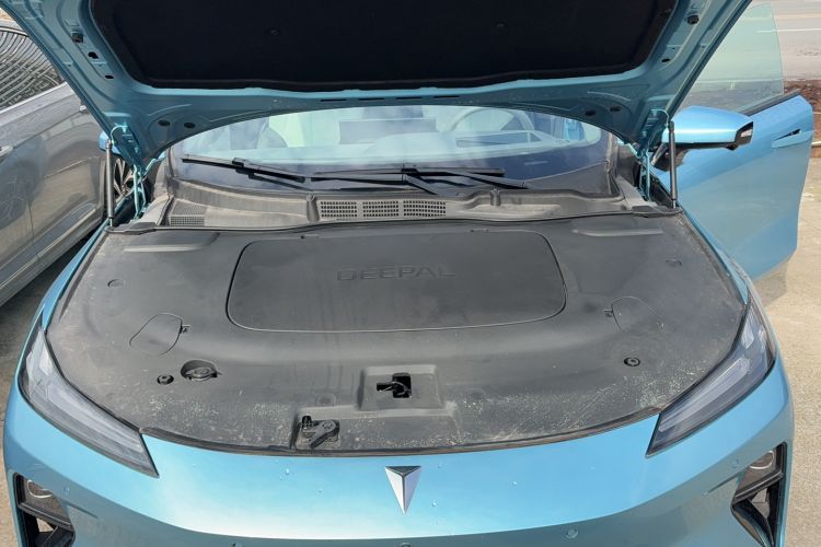 Used Deepal L07 2024 230Max Qiankun Intelligent Driving ADS SE Range-Extended Version Engine Bay