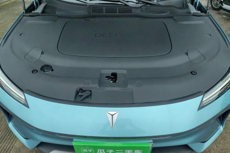 Used Deepal L07 2024 230Max Qiankun Intelligent Driving ADS SE Range-Extended Version Engine Bay