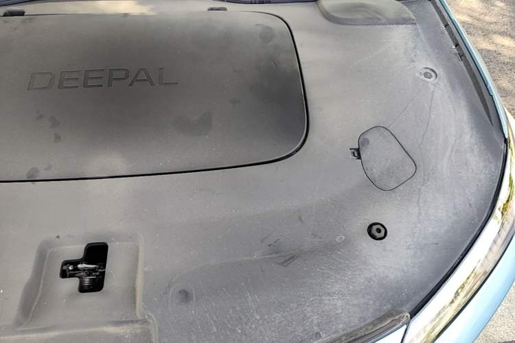 Used Deepal L07 2024 230Max Qiankun Intelligent Driving ADS SE Range-Extended Version Engine Bay Left