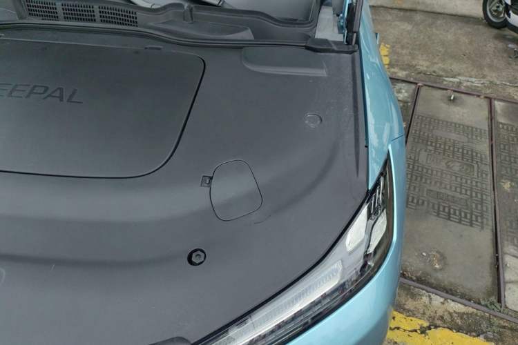 Used Deepal L07 2024 230Max Qiankun Intelligent Driving ADS SE Range-Extended Version Engine Bay Left