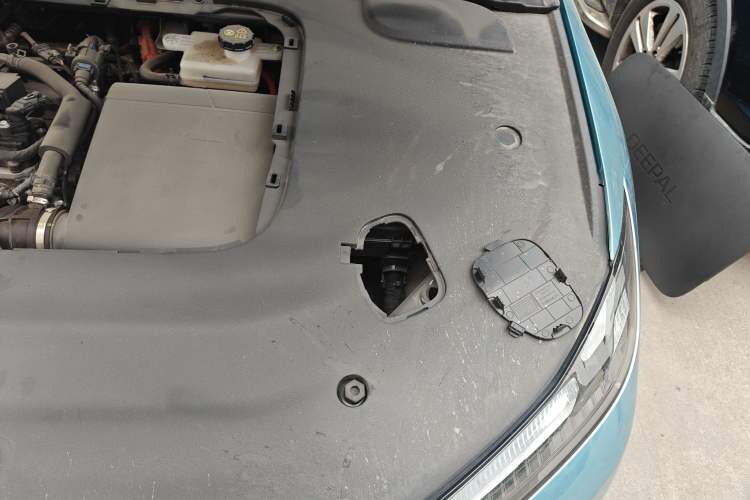 Used Deepal L07 2024 230Max Qiankun Intelligent Driving ADS SE Range-Extended Version Engine Bay Left