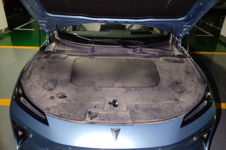 Used Deepal L07 2024 230Max Qiankun Intelligent Driving ADS SE Range-Extended Version Engine Bay