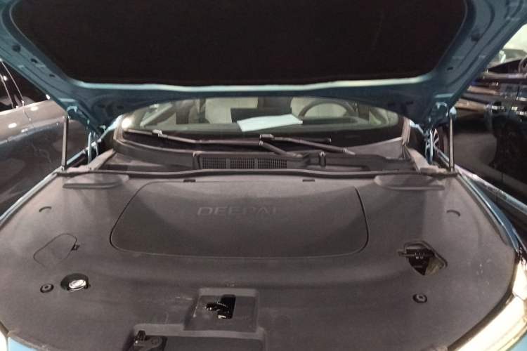 Used Deepal L07 2024 230Max Qiankun Intelligent Driving ADS SE Range-Extended Version Engine Bay