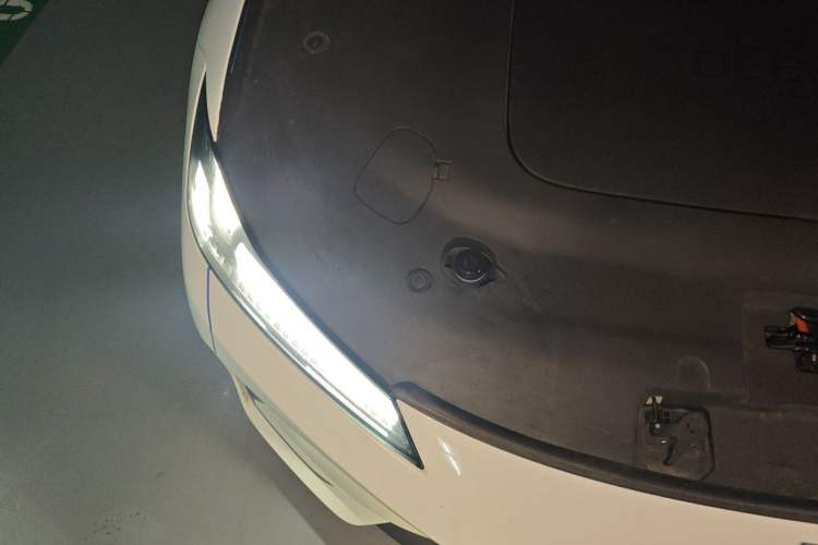 Used Deepal L07 2024 230Max Qiankun Intelligent Driving ADS SE Range-Extended Version Engine Bay Right
