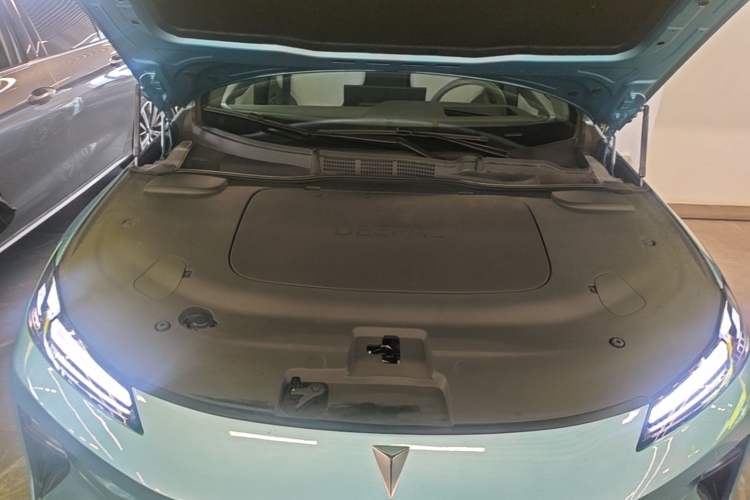 Used Deepal L07 2024 230Max Qiankun Intelligent Driving ADS SE Range-Extended Version Engine Bay