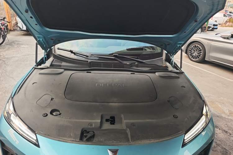 Used Deepal L07 2024 230Max Qiankun Intelligent Driving ADS SE Range-Extended Version Engine Bay