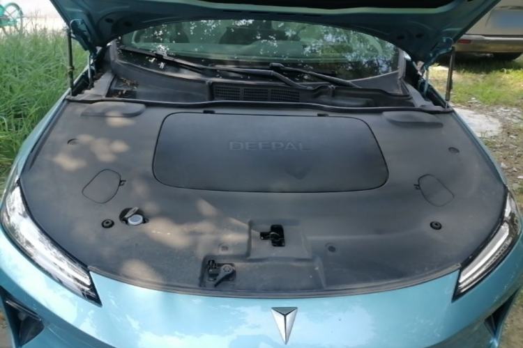 Used Deepal L07 2024 230Max Range-Extended Version Engine Bay